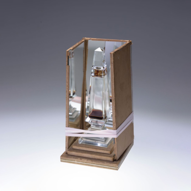 フランス 1940年代 ガラス Christian Dior ディオール Baccarat バカラ 香水瓶 ECJPAB0004