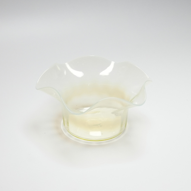 イギリス 1900年代 ヴァセリンガラス ヴァセリンシェード