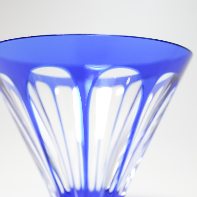 フランス 1930年代 クリスタルガラス Baccarat バカラ  レックス/REX  極めて珍しい青被せガラスのスモールワイングラス ECJPOF0002