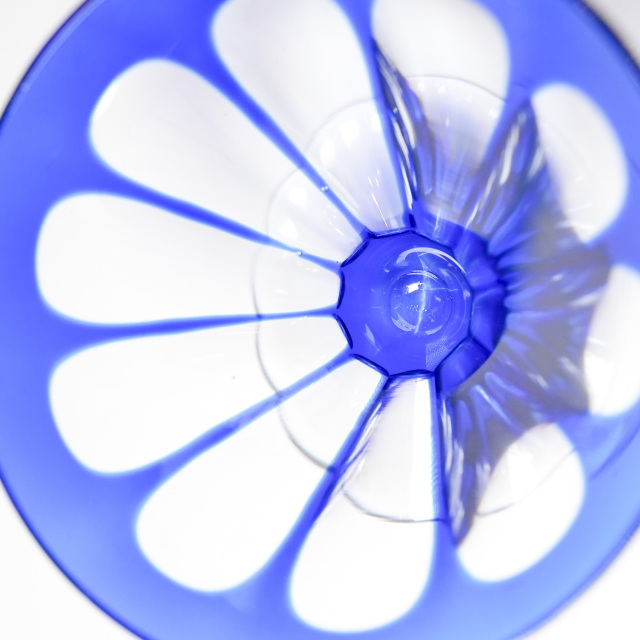 フランス 1930年代 クリスタルガラス Baccarat バカラ  レックス/REX  極めて珍しい青被せガラスのスモールワイングラス ECJPOF0002