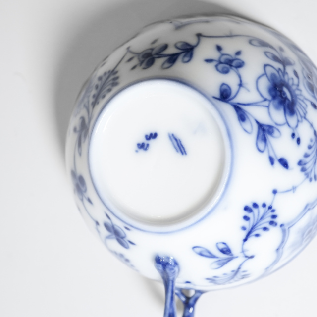 フランス 19世紀中期 磁器 Royal Copenhagen ロイヤルコペンハーゲン - 蝙蝠の縁取り・染付紅茶碗皿 ECJPOF0017