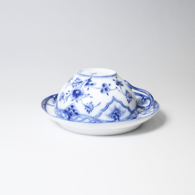 フランス 19世紀中期 磁器 Royal Copenhagen ロイヤルコペンハーゲン - 蝙蝠の縁取り・染付紅茶碗皿 ECJPOF0017