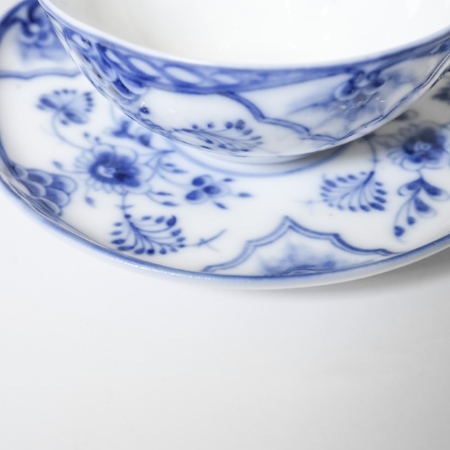 フランス 19世紀中期 磁器 Royal Copenhagen ロイヤルコペンハーゲン - 蝙蝠の縁取り・染付紅茶碗皿 ECJPOF0017