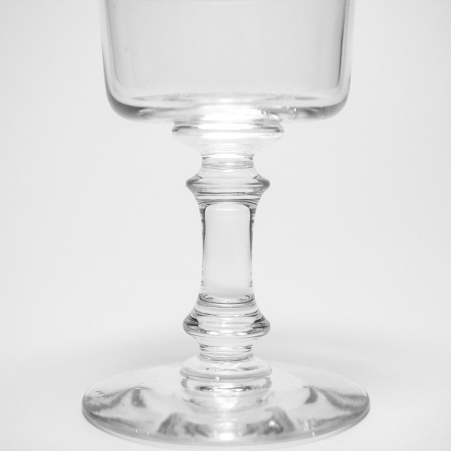 フランス 1900年代 クリスタルガラス Baccarat バカラ  アヤメ様式ワイングラス ECJPOF0029