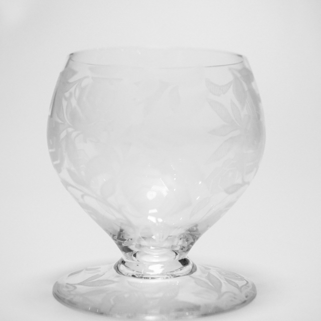 フランス 1930年代 クリスタルガラス Baccarat バカラ  フォントネ・オー・ローズ【アールデコの薔薇グラス】 ECJPOF0041