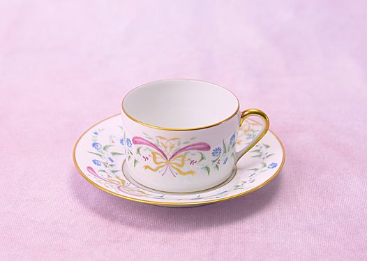 エインズレイ ピンクローズ（イエロー） ティーカップ＆ソーサー