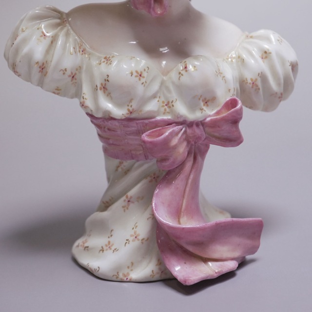 ドイツ 1880年代 磁器 MEISSEN マイセン 貴婦人オブジェ ECJPTD0054