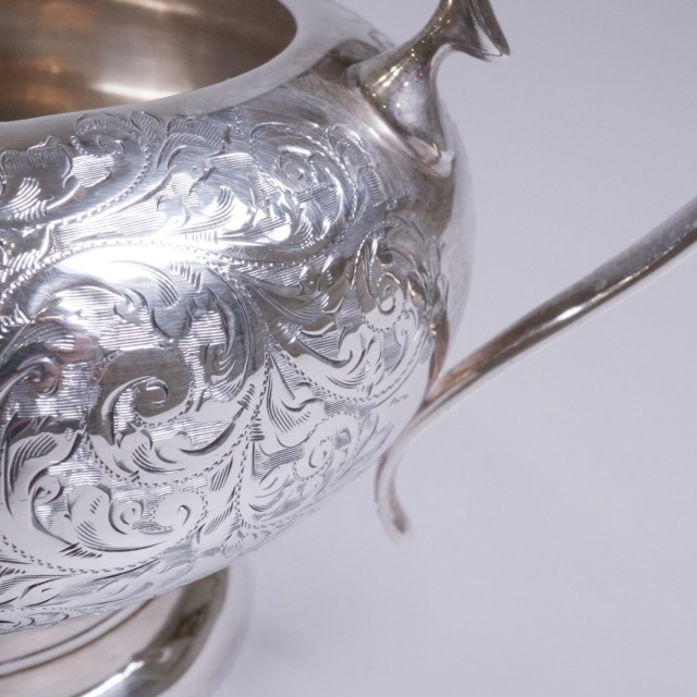 イギリス 1900年代 シルバー 純銀製花紋ティーサービス4点 ECJPTD0076