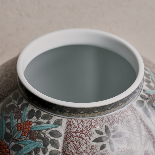 日本 磁器 十三代 今泉今右衛門 色絵薄墨珠樹文花瓶