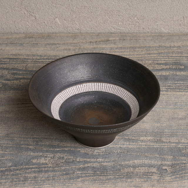 イギリス 陶器 Lucie Rie ブロンズ飯碗 ECJPYT0034