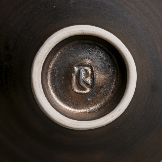 イギリス 陶器 Lucie Rie ブロンズ飯碗 ECJPYT0034