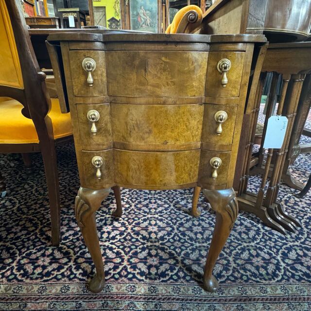 イギリス 1920年代 ウォルナット サイドチェスト ECUKBW0003