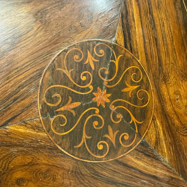 アンティーク品