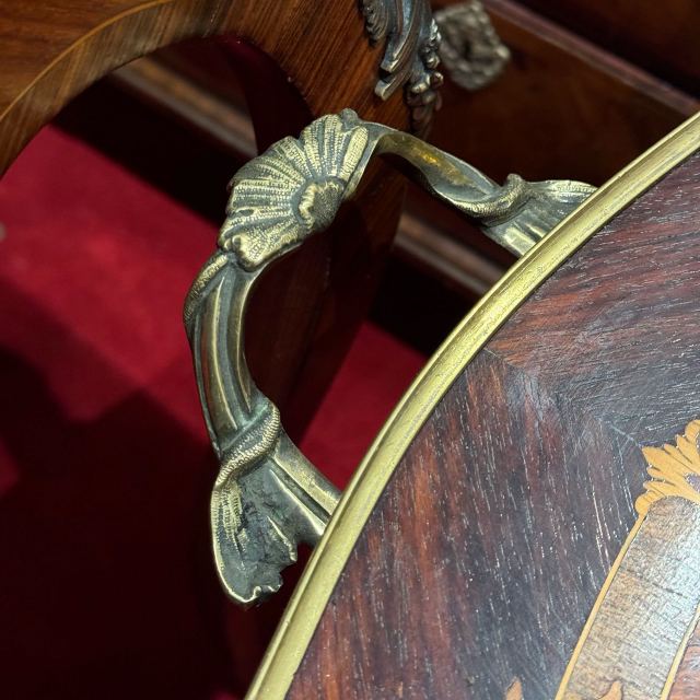 アンティーク品