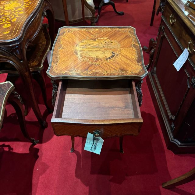 アンティーク品