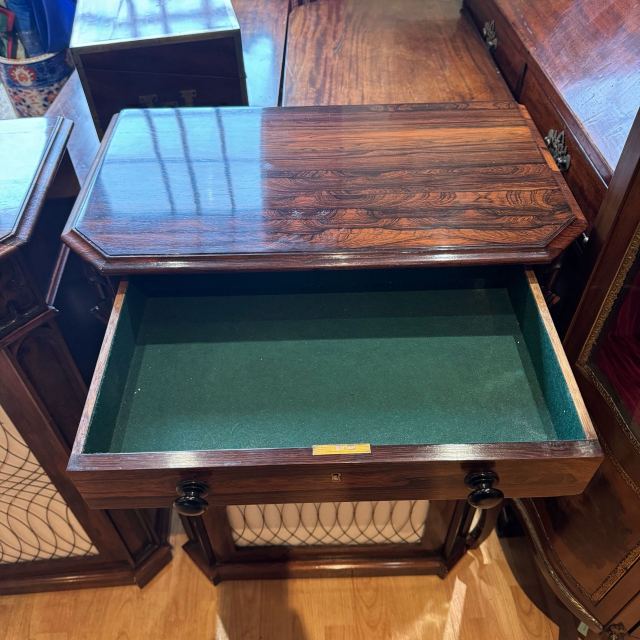 アンティーク品