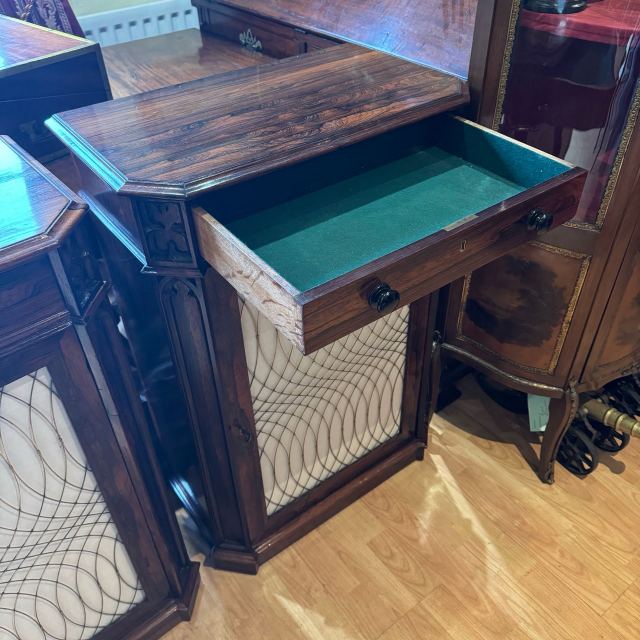 アンティーク品