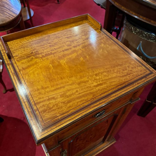 アンティーク品