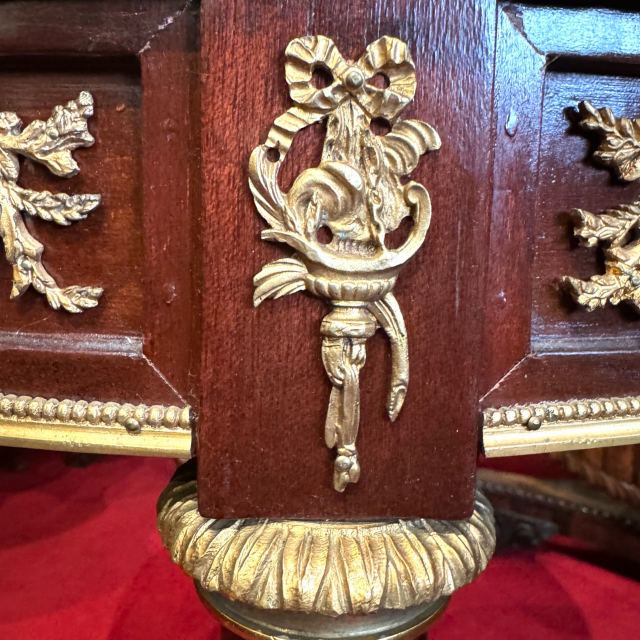 アンティーク品