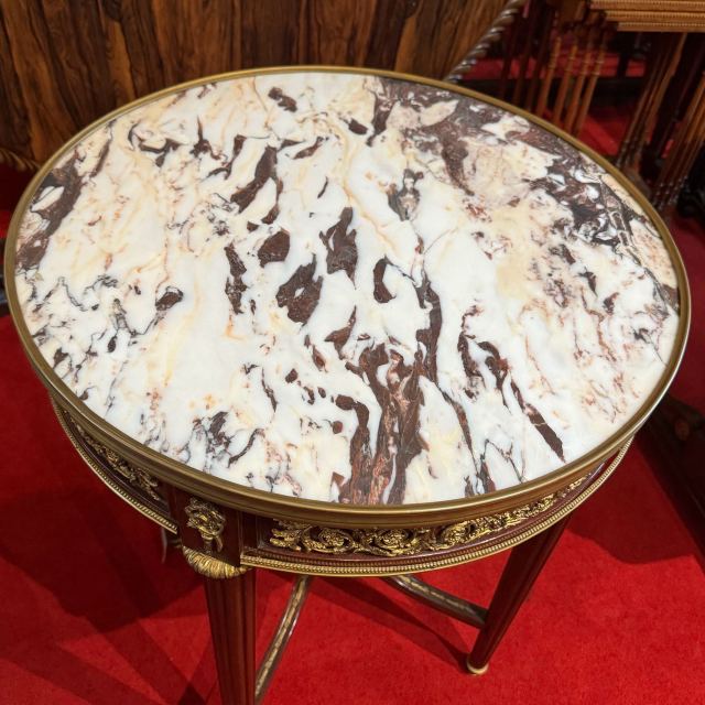 アンティーク品