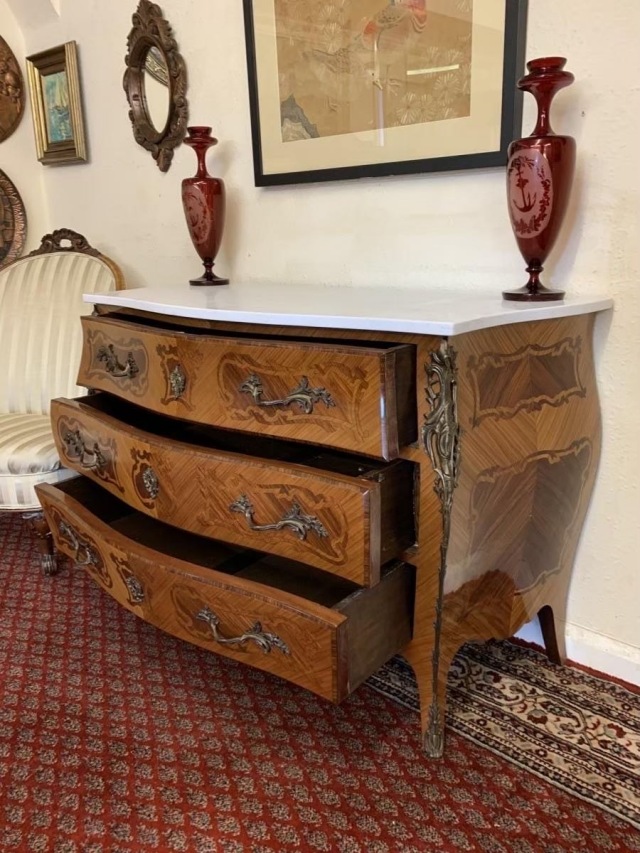 アンティーク品