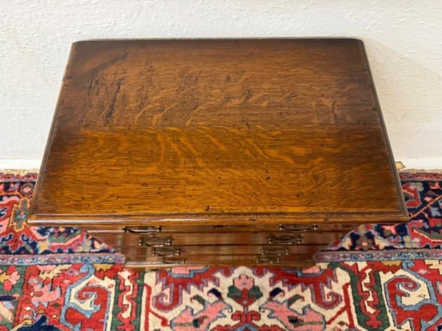 アンティーク品