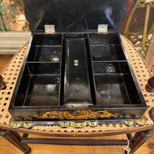 アンティーク品