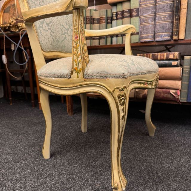 アンティーク品