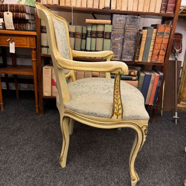 アンティーク品