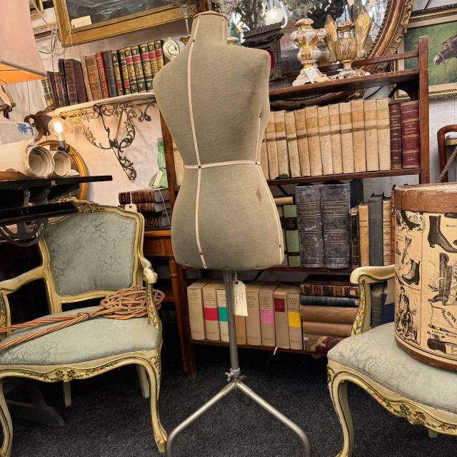 アンティーク品