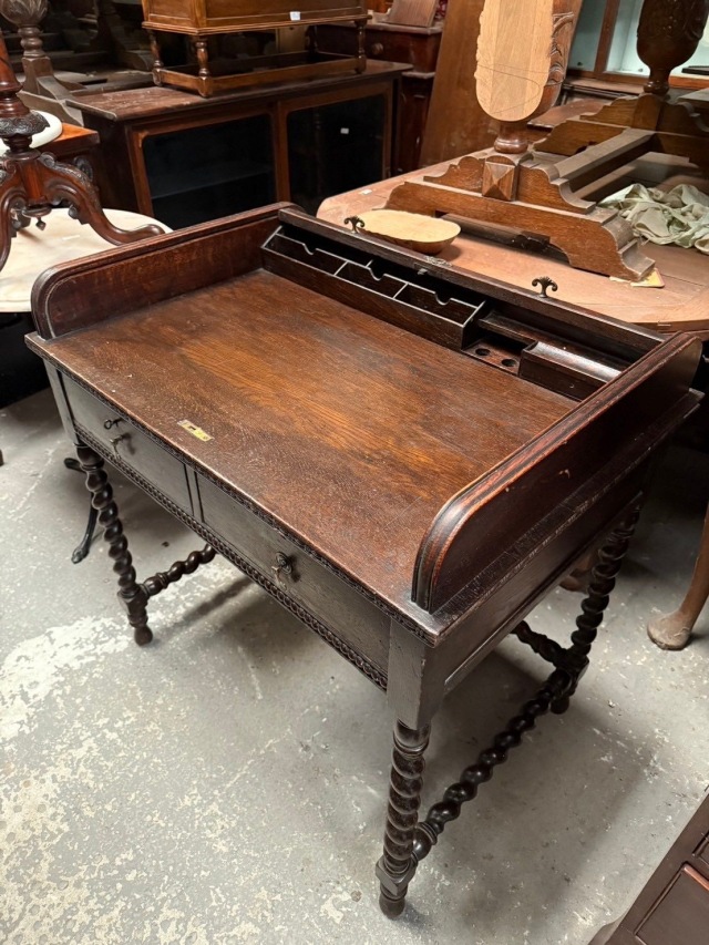 アンティーク　コーナーキャビネット　ガラス　マホガニー材　1910年代　イギリス 英国アンティーク家具 | コーナーキャビネット - 【通販】英国