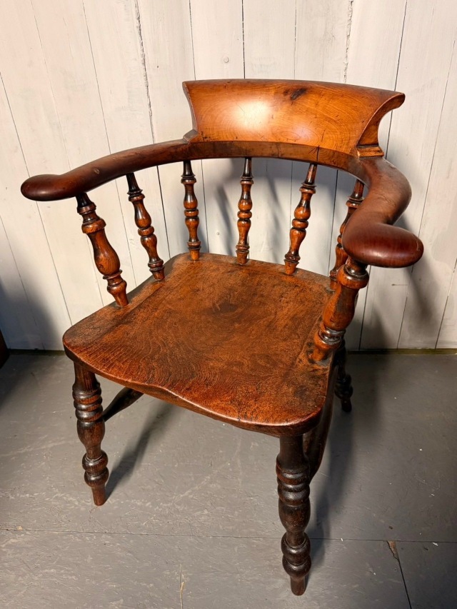 ダイニングチェア