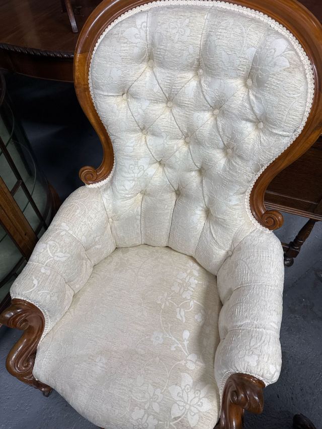 アンティーク品