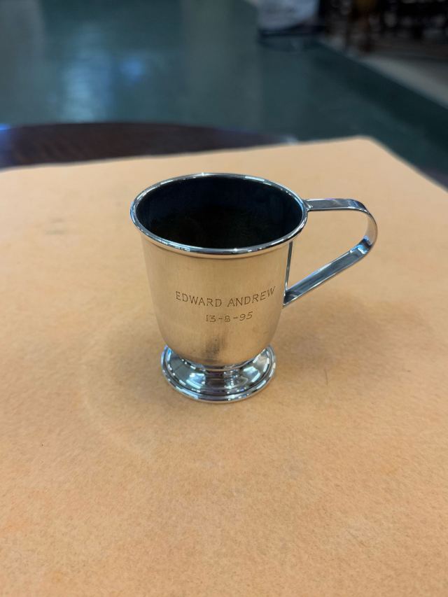 1900年頃 英国アンティーク 純銀装飾 陶器製マグカップ＆ミニクリームジャグ Mappin&amp;Webb 1900年頃 英国アンティーク 純銀装飾 陶器製マグカップ＆ミニ