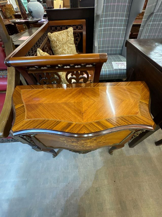 アンティーク品