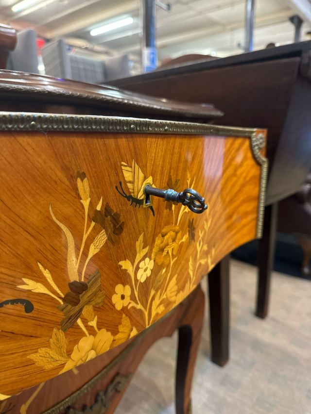 アンティーク品