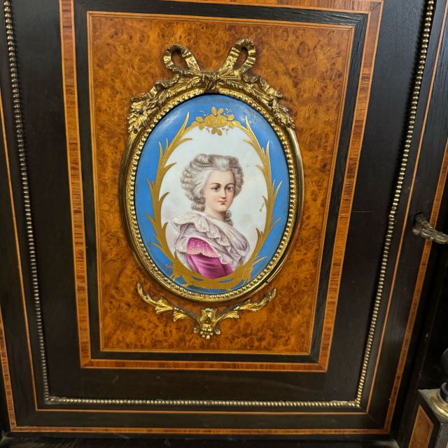 アンティーク品