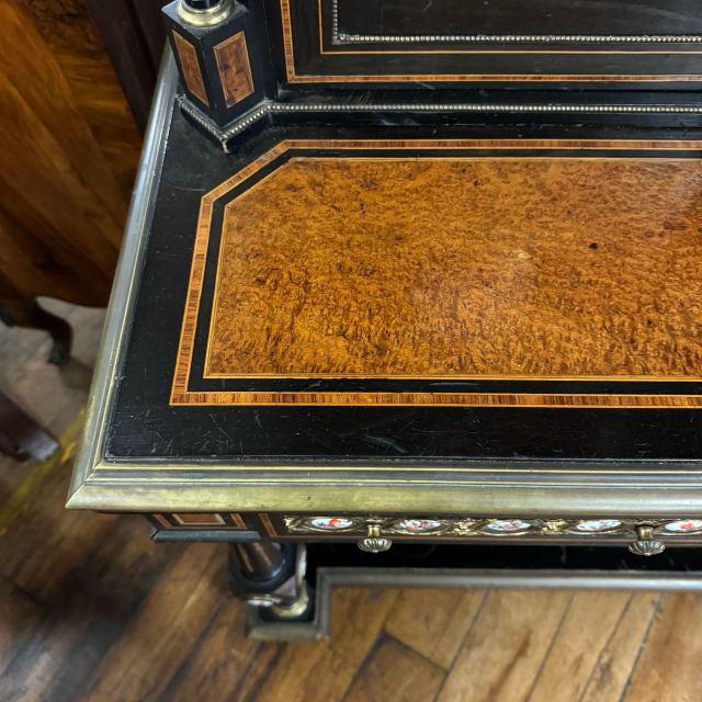 アンティーク品