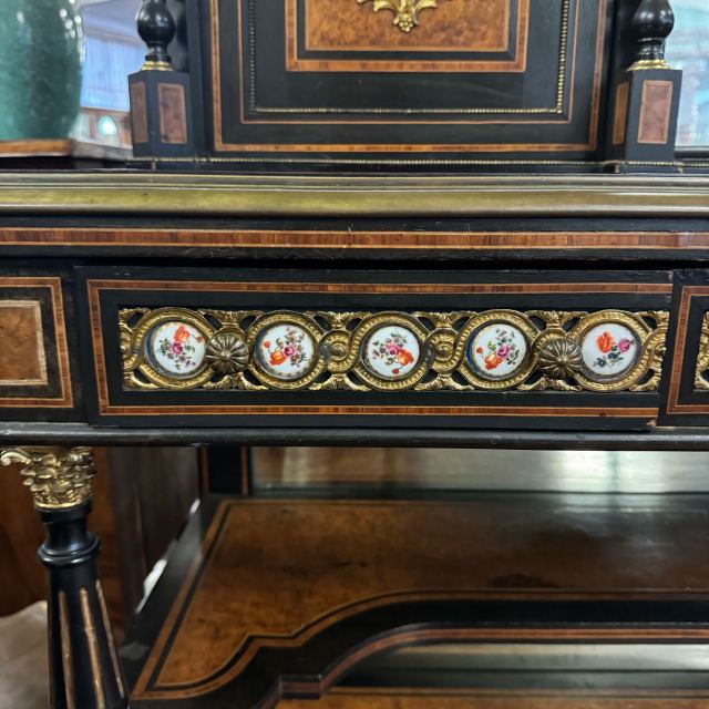 アンティーク品