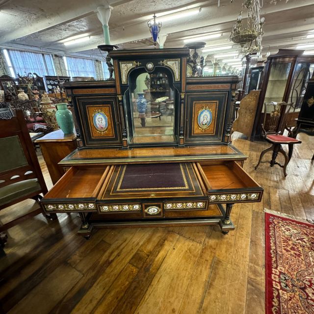 アンティーク品