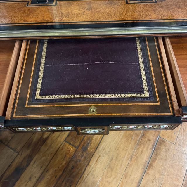 アンティーク品