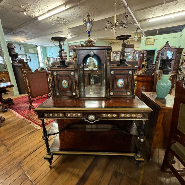 アンティーク品