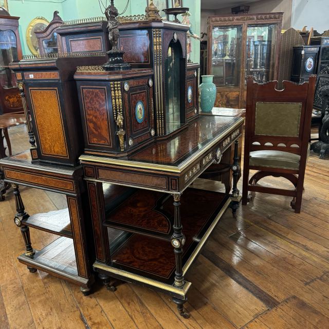 アンティーク品