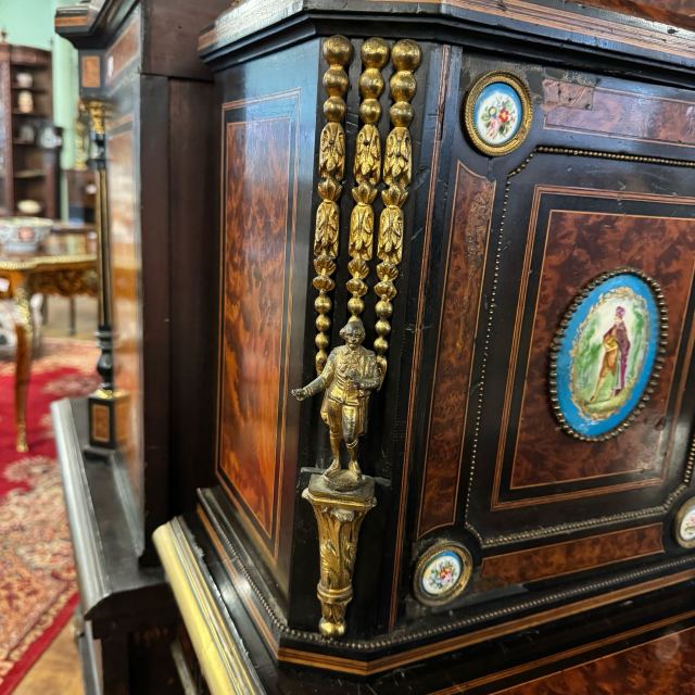 アンティーク品