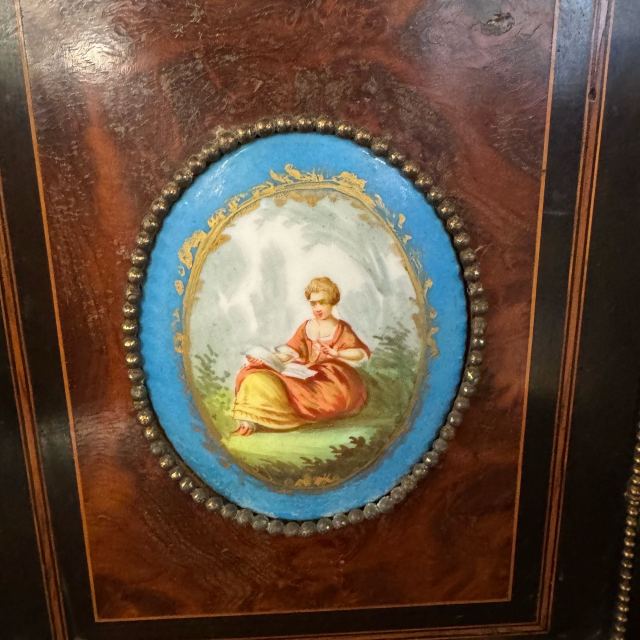 アンティーク品