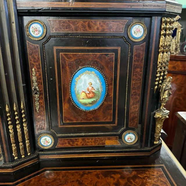 アンティーク品