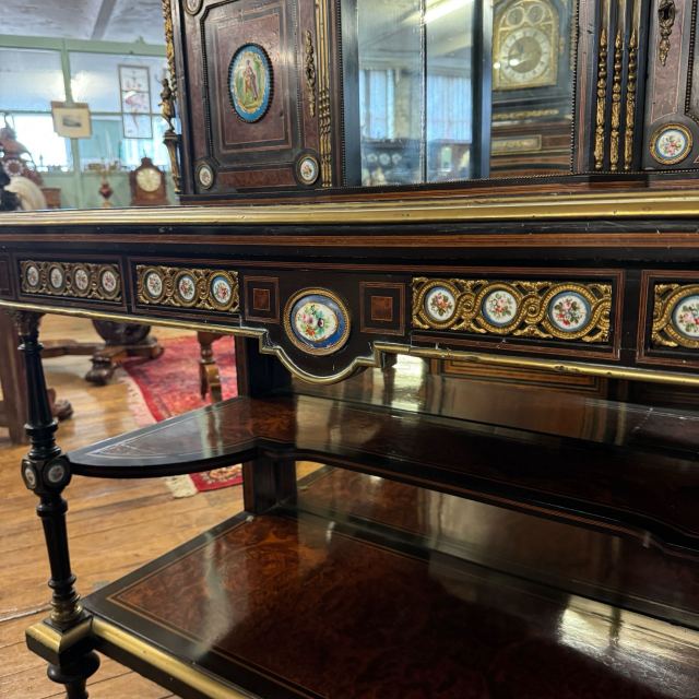 アンティーク品