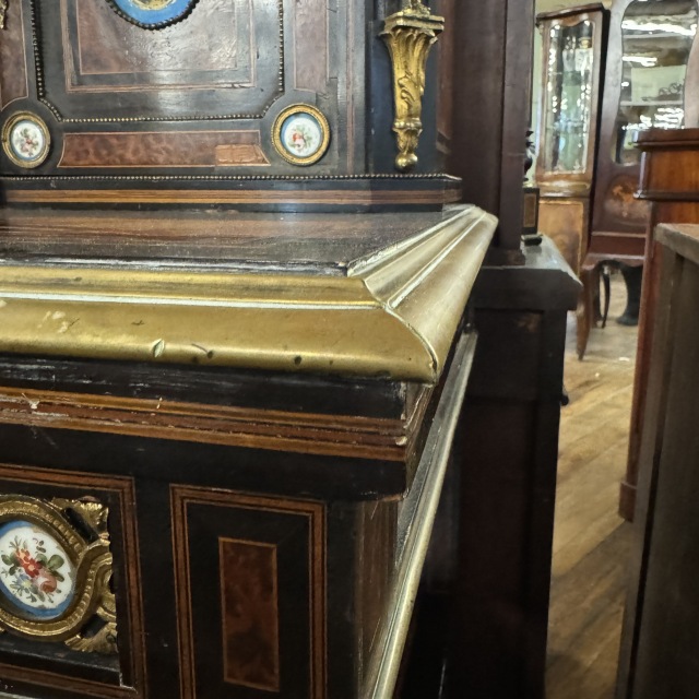 アンティーク品