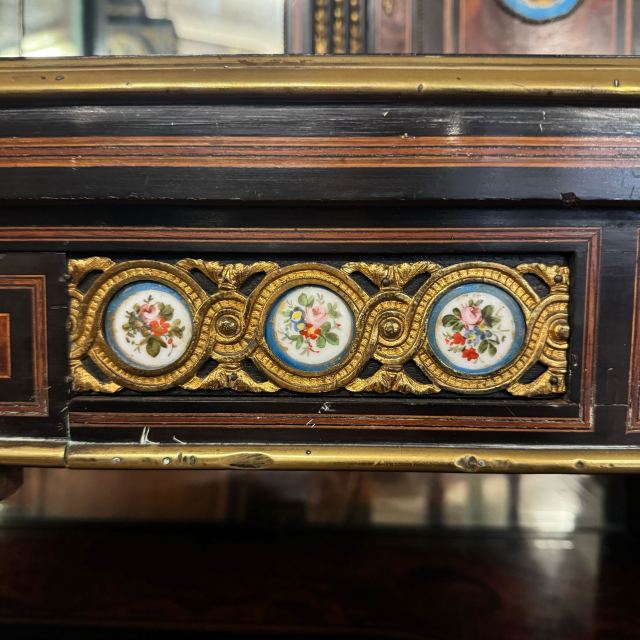 アンティーク品