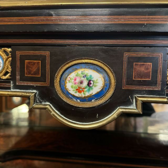 アンティーク品